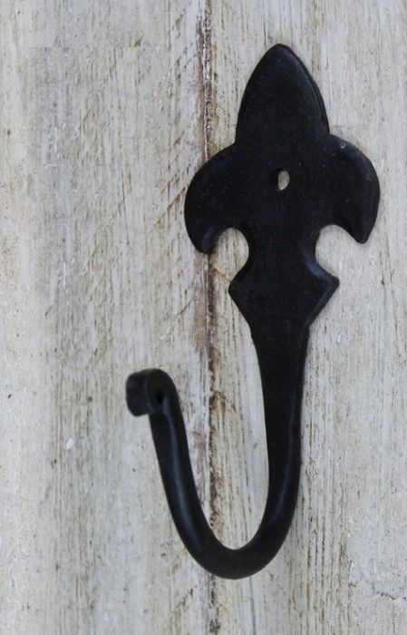 Cottingham - Fleur De Lys Coat Hook - Beeswax - 120mm