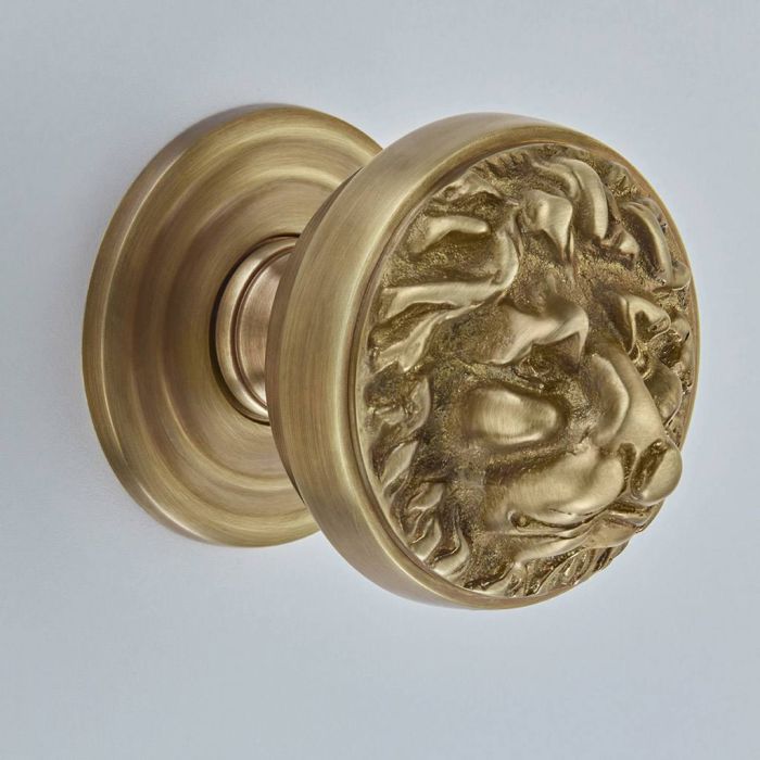Croft Hardware Lion's Head Centre Door Knob