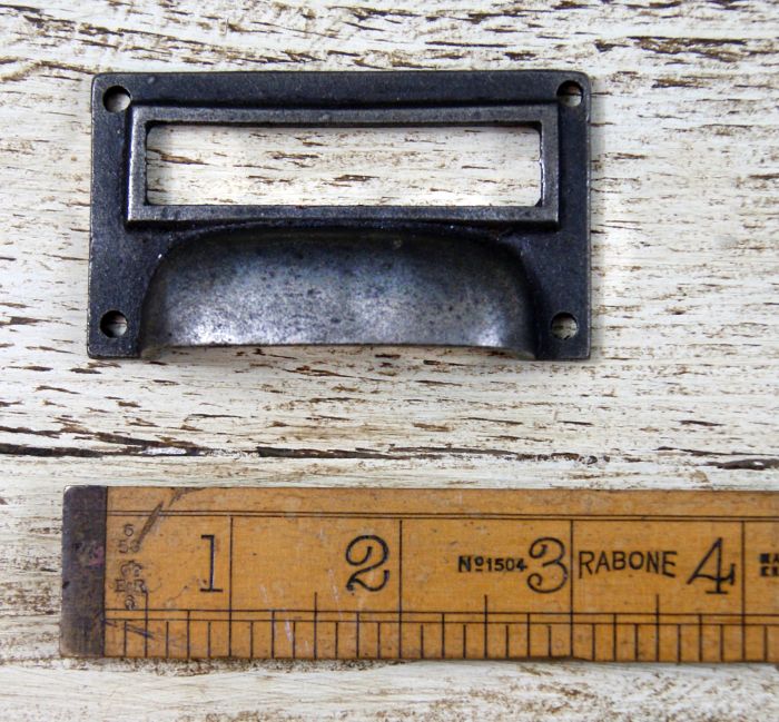 Cottingham - Label Frame Cup Handle - Antique Iron