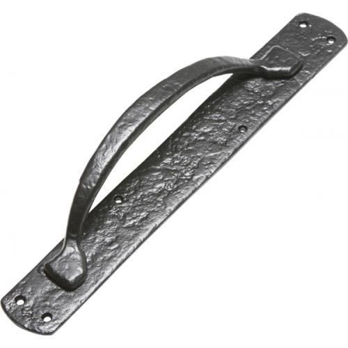 Kirkpatrick Curved Pull Handle On Plate - Black Antique