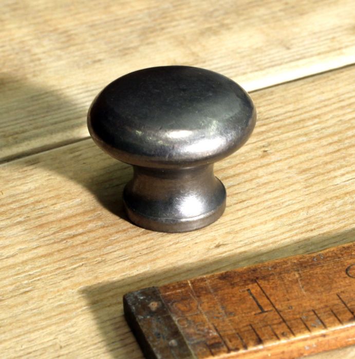 Cottingham - Single Cast Shaker Cupboard Knob - Antique Iron