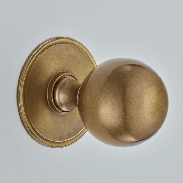 Croft Hardware Ball Centre Door Knob on Round Rose 
