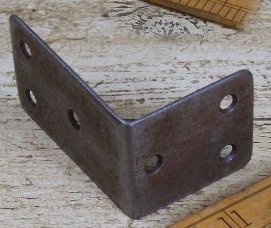 Cottingham - Butchers Block Corner Bracket - Antique Iron