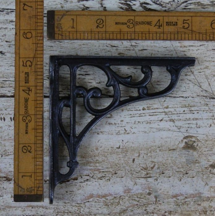 Cottingham Heritage Shelf Bracket