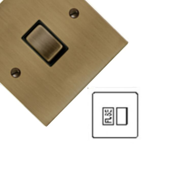 M.Marcus Heritage Brass - Elite Flat Plate - Switched Spur (13 Amp) - Antique Brass