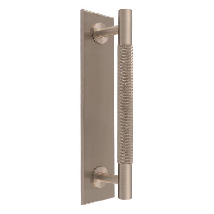 Carlisle Brass Knurled Cupboard Handle on Backplate