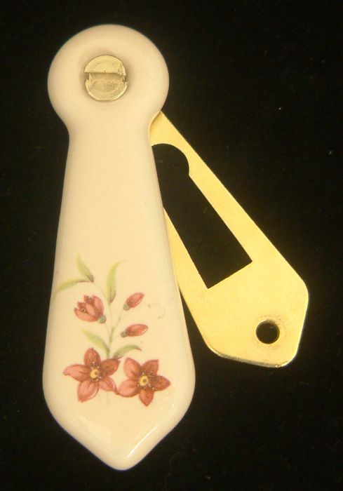 Chatsworth Standard Profile Christina Porcelain Escutcheon