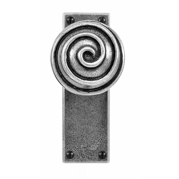 Finesse Swirl Door Knob on Backplate - Pair